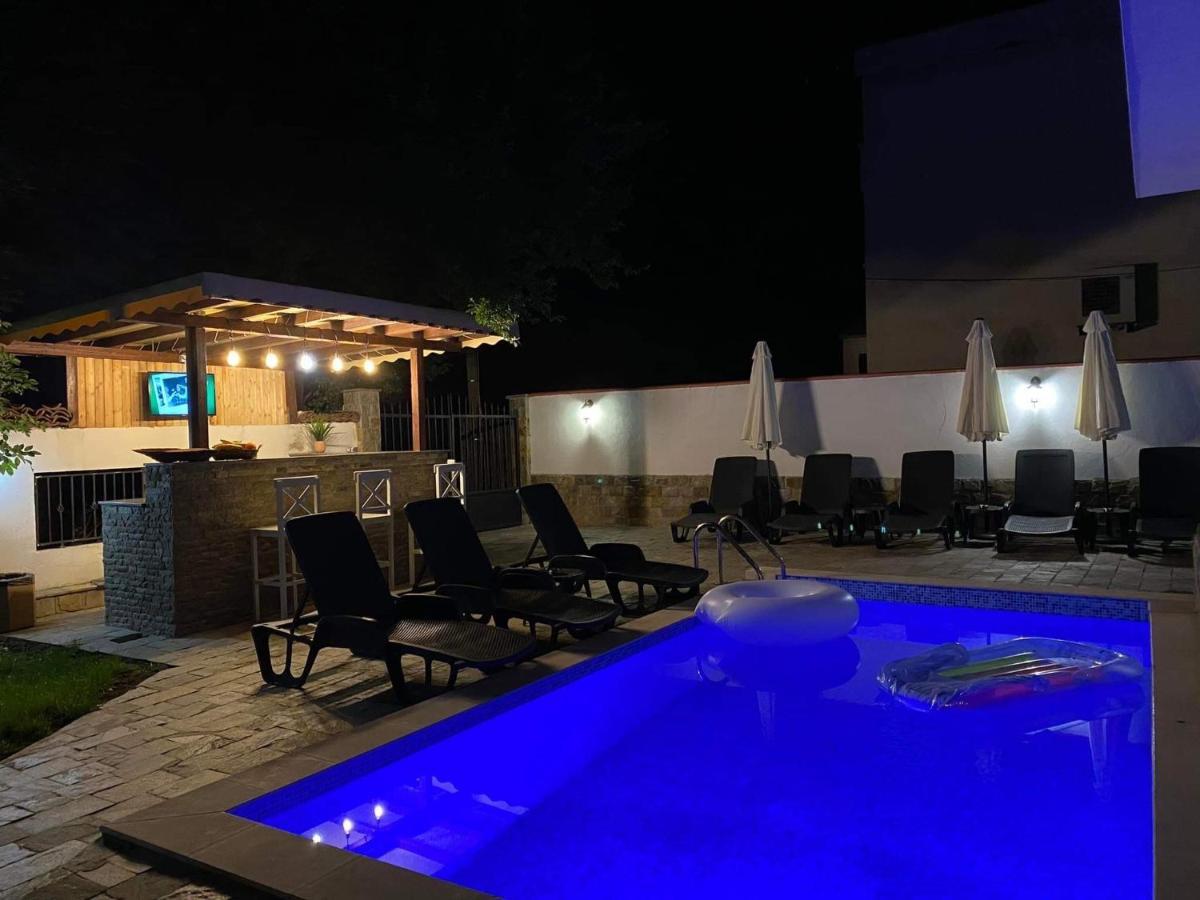 Villa Aqua Family Hotel Burgas Exterior foto